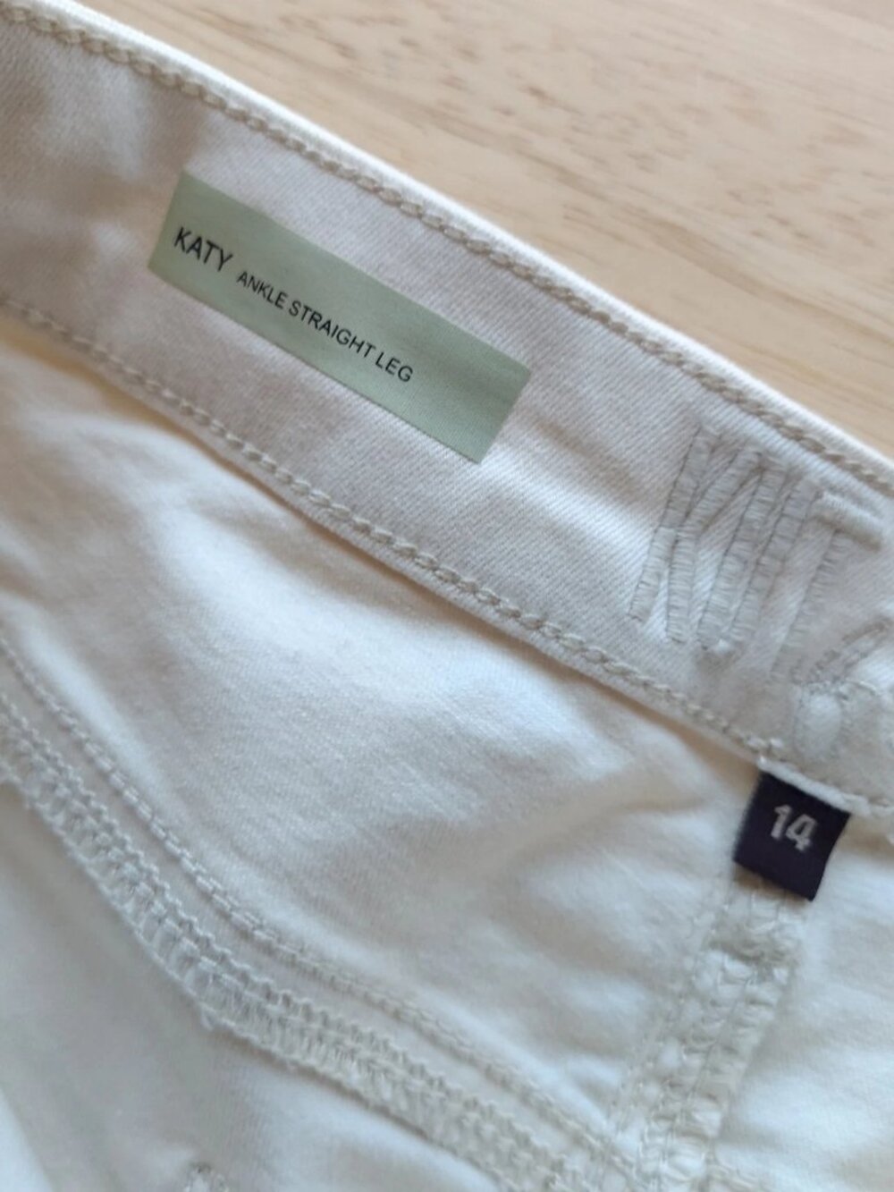Kut From the Kloth Women Jeans Size 14 Cream Color Katy Ankle Straight Leg New - Picture 9 of 9